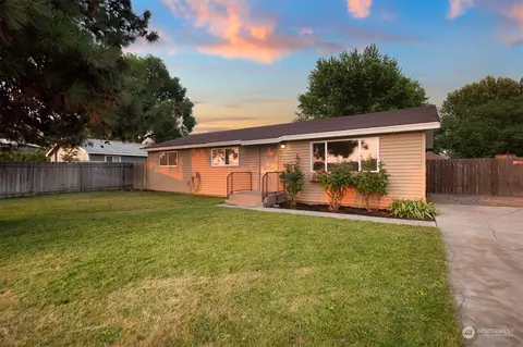 1105 S Garfield St, Kennewick, WA 99337