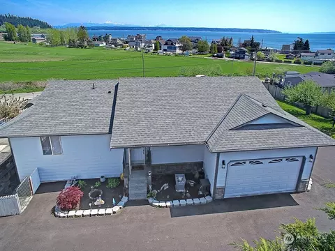 536 Lehman Dr, Camano Island, WA 98282