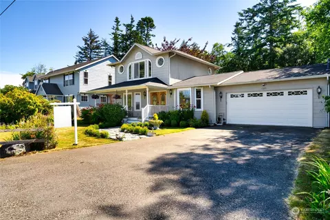 1925 Pinecrest Ave, Coupeville, WA 98239