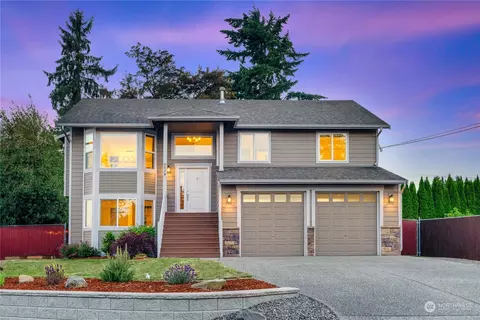 8024 Spokane Dr, Everett, WA 98203