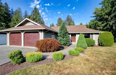 804 Elliott Pl, Mount Vernon, WA 98273