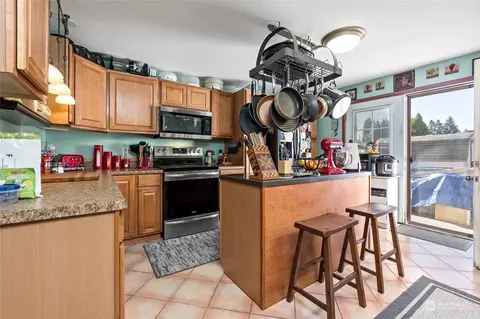 102 E 171st St, Spanaway, WA 98387 photo 8