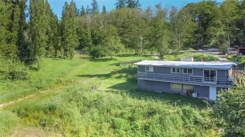 305 NE Waaga Way, Bremerton, WA 98311