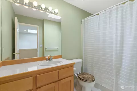 1425 241st St SE, Bothell, WA 98021 photo 28
