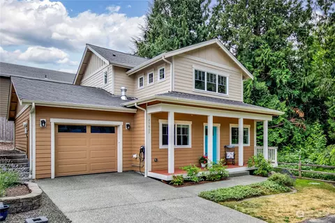 25867 Arklow Pl NE, Kingston, WA 98346
