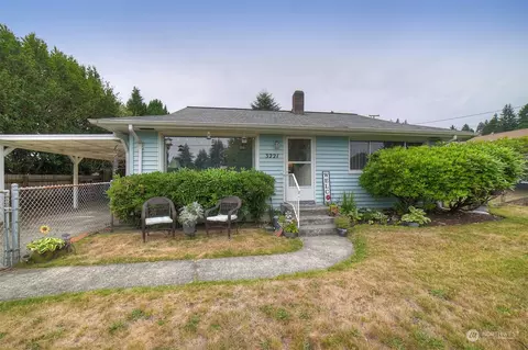 3221 Forest Dr NE, Bremerton, WA 98310