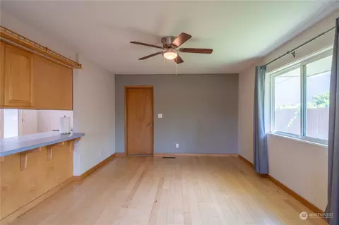 1356 E Pine St, Othello, WA 99344 photo 23