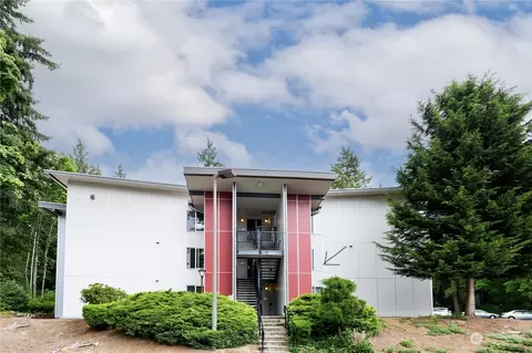 14450 NE 31st St #J207, Bellevue, WA 98007