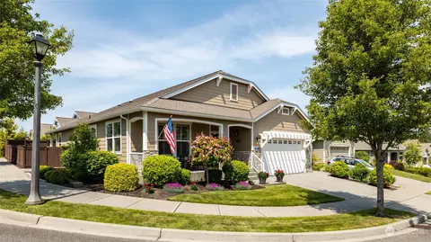 1127 Chestnut Loop, Mount Vernon, WA 98274