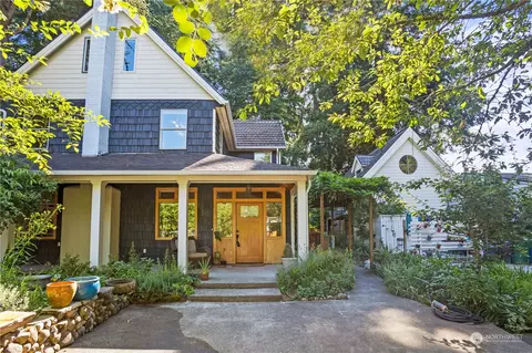 4620 88th Ave SE, Mercer Island, WA 98040
