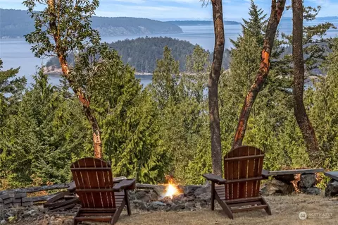 529 Kasnyku Ln, Friday Harbor, WA 98250
