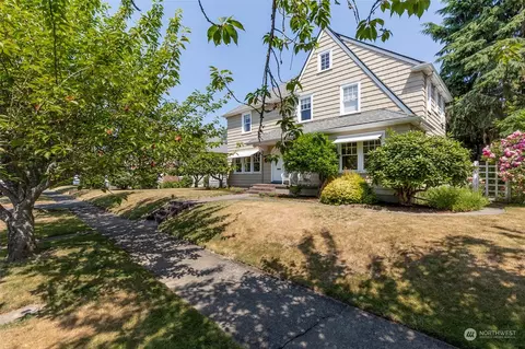 1604 Water St SW, Olympia, WA 98501
