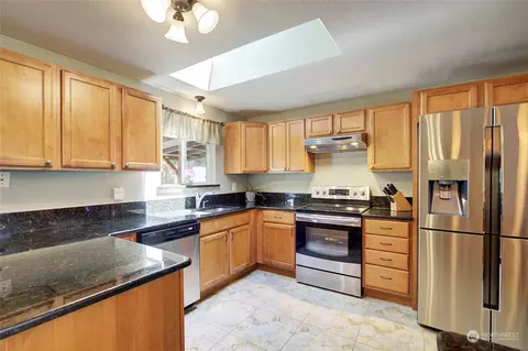 8107 201 St E, Spanaway, WA 98387 photo 10