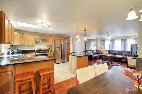 8107 201 St E, Spanaway, WA 98387 photo 8