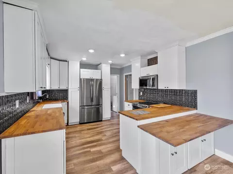 2208 22nd St, Everett, WA 98201 photo 5
