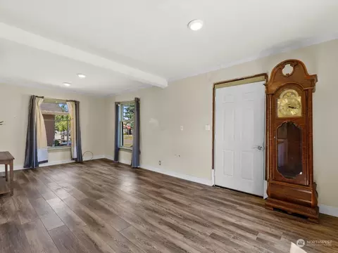 2208 22nd St, Everett, WA 98201 photo 2