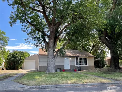802 S Douglas St, Ellensburg, WA 98926