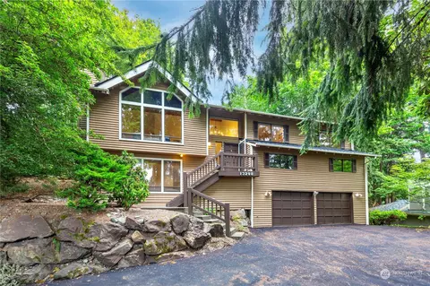13298 SE 54th Pl, Bellevue, WA 98006