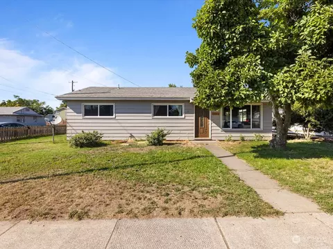 1643 E Alder St, Walla Walla, WA 99362 photo 2