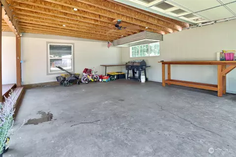 712 Tipsoo Loop S, Rainier, WA 98576 photo 25