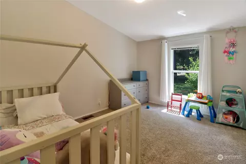 712 Tipsoo Loop S, Rainier, WA 98576 photo 19