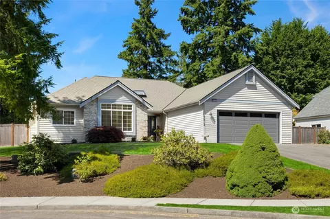 9212 NE Sea Ray Ct, Bainbridge Island, WA 98110