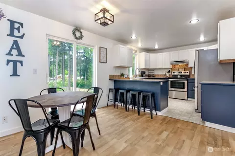 714 Golphnee Loop SE, Rainier, WA 98576 photo 7