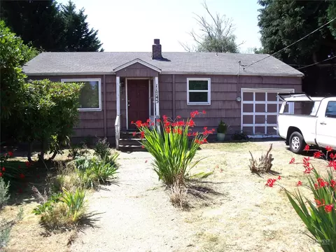 11745 Phinney Ave N, Seattle, WA 98133