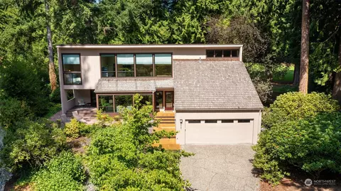 2920 216th Ave NE, Sammamish, WA 98074