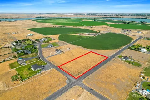 5023 NE Road E7, Moses Lake, WA 98837