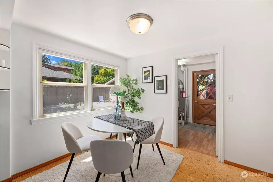  10223 42nd Ave SW, Seattle, WA 98146 photo 9