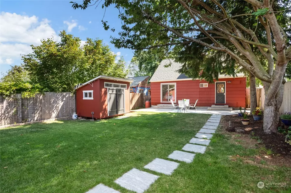  10223 42nd Ave SW, Seattle, WA 98146 photo 17