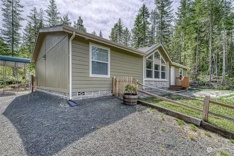 7400 NE Tahuya Blacksmith Rd, Belfair, WA 98528
