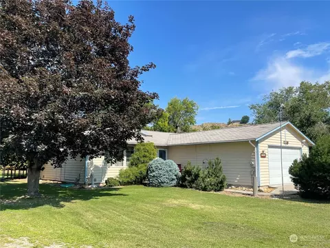 654 5th Ave, Okanogan, WA 98840