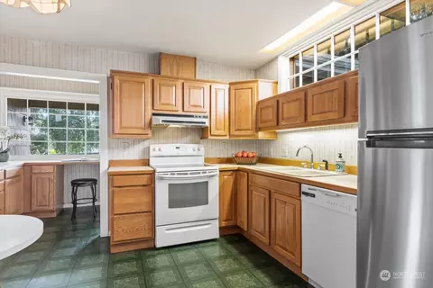 1320 Rucker Ave, Everett, WA 98201 photo 15