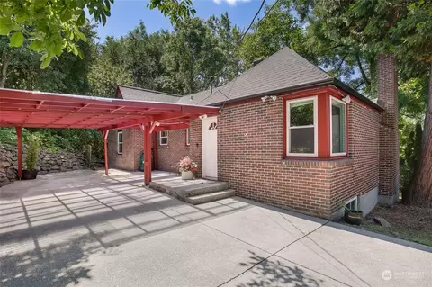 1124 SW Sunset Blvd, Renton, WA 98057