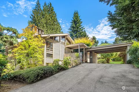 4204 85th Ave SE, Mercer Island, WA 98040