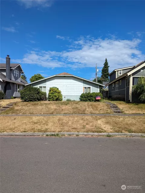 1413 N Oakes St, Tacoma, WA 98406