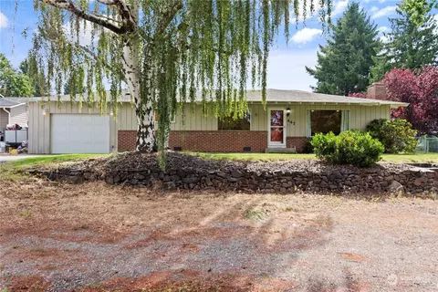 447 N Iowa Ave, East Wenatchee, WA 98802