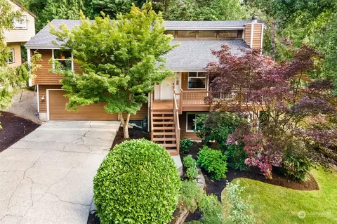 17624 NE 30th Pl, Redmond, WA 98052
