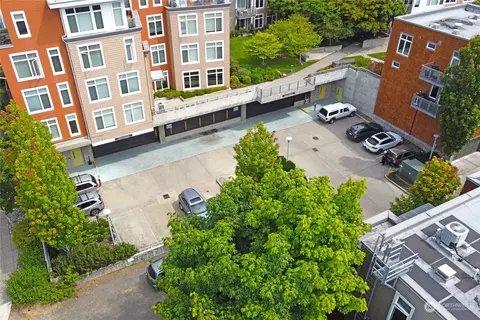 170 Harbor Square Loop #P-58, Bainbridge Island, WA 98110