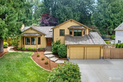 20423 NE 42nd St, Sammamish, WA 98074