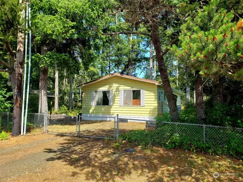 520 S Hoquiam St, Westport, WA 98595