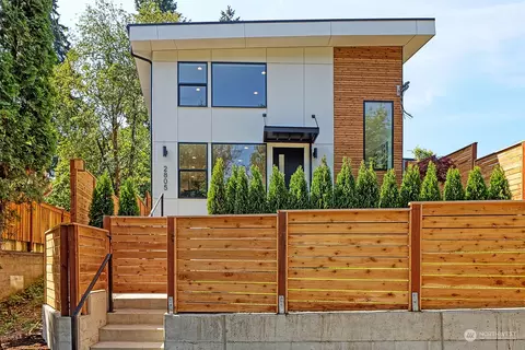 2805 NE 117th St, Seattle, WA 98125