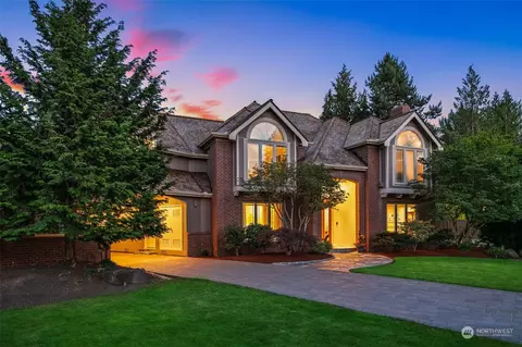 17419 NE 126th Pl, Redmond, WA 98052