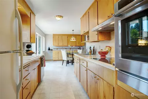 10617 NE 195th St, Bothell, WA 98011 photo 13