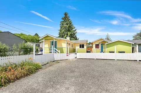 1815 Texas St, Bellingham, WA 98229
