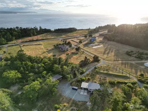 1211 Windward Way, Coupeville, WA 98239