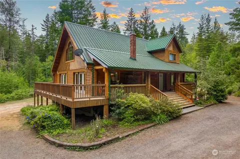 8241 NW Duryea Rd, Bremerton, WA 98312