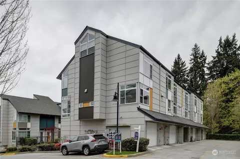 15123 NE 81st Way #203, Redmond, WA 98052